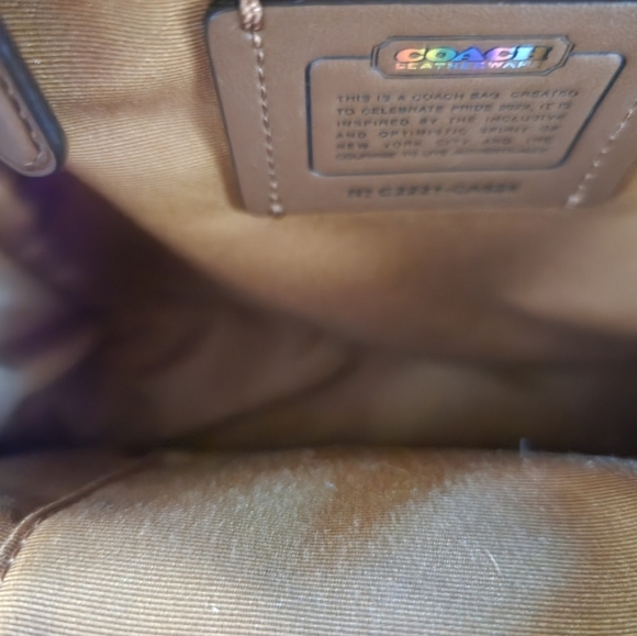 SOLD! SOLD! - Picture 12 of 13